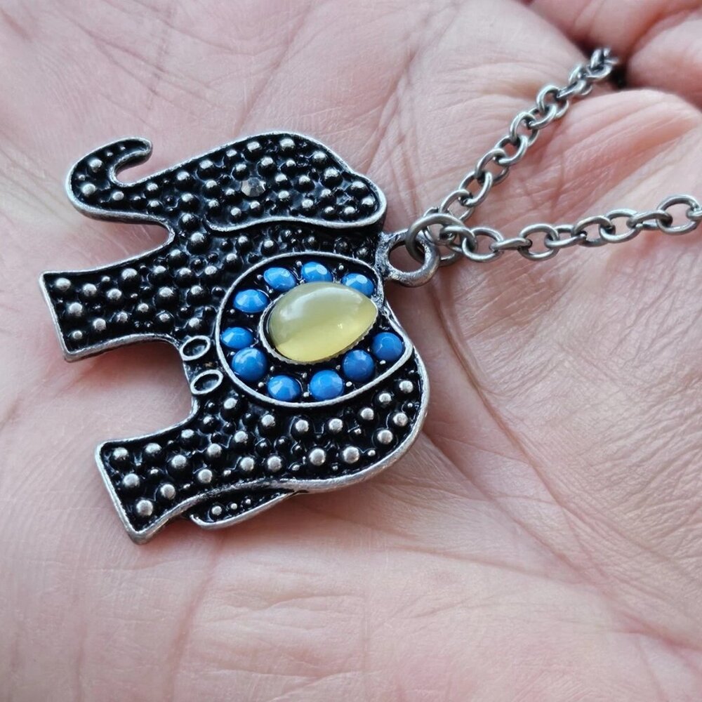 Decree ELEPHANT Pendant Necklace Fashion Jewelry NWT